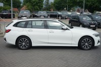BMW 320 e Touring xDrive Sport Line