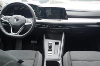 VW Golf VIII Variant 1.5 eTSI DSG Life