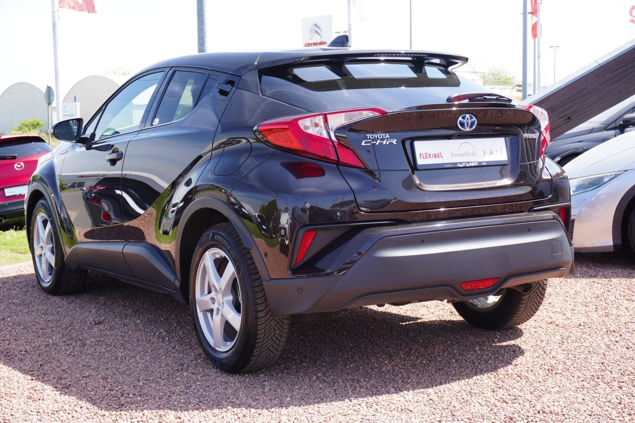 Toyota C-HR 1.8 Hybrid