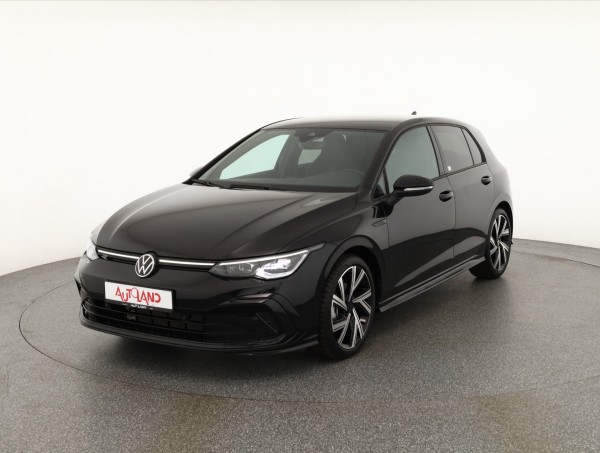 VW Golf VIII 1.5 eTSI DSG R-Line