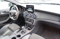 Mercedes-Benz A 180 A180 BlueEfficiency AMG Sport (Line)