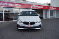 BMW 220 i Advantage AT