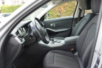 BMW 320 320d xDrive Advantage