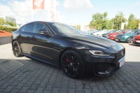 Jaguar XE 2.0 R-Dynamic SE