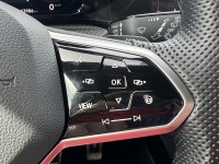 VW Golf VIII Variant 2.0 TSI R-Line