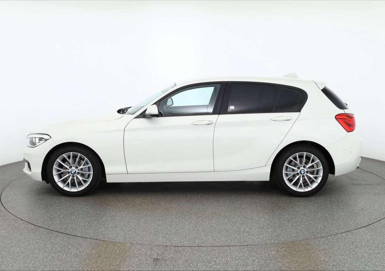 BMW 120 i Advantage Aut.