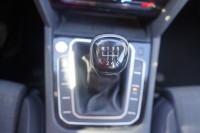 VW Passat Variant R-Line