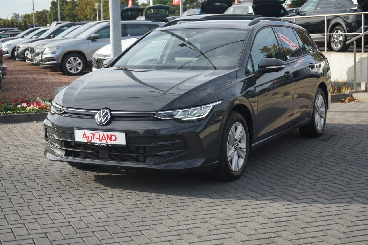 VW Golf VIII Variant 1.5 TSI
