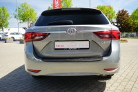 Toyota Avensis Touring 1.8 Premium