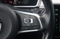 VW Passat Variant 2.0 TSI DSG R-Line 4Motion