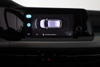 VW Golf VIII Variant 1.5 eTSI DSG