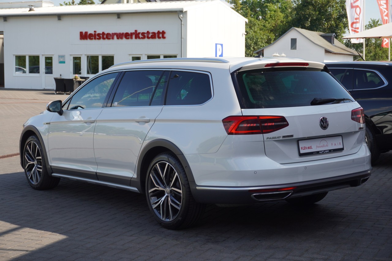 VW Passat Alltrack Variant 2.0 4M