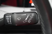 VW Golf VIII Variant 2.0 TDI R-Line