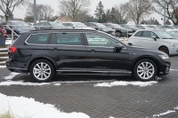 VW Passat Variant 1.5 TSI DSG R-Line