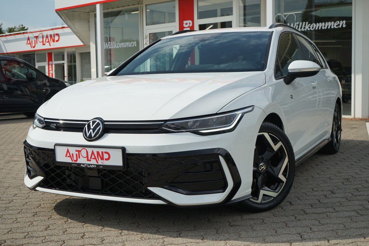 VW Golf VIII Variant 1.5 TSI R-Line