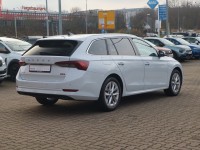 Skoda Octavia Combi 1.5 eTSI DSG