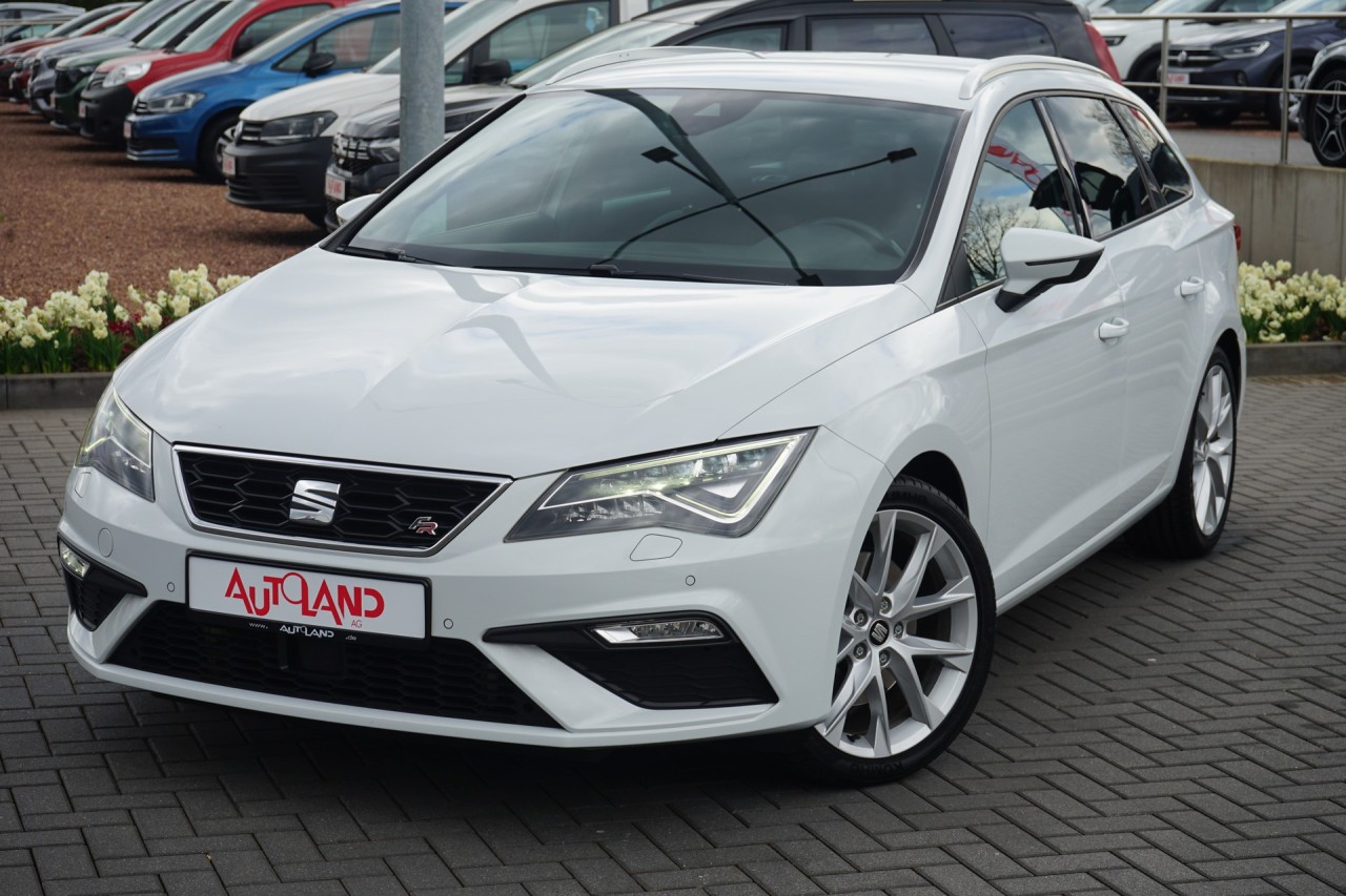 Seat Leon ST FR 2.0 TSI DSG VC Kamera