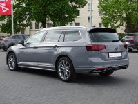 VW Passat Variant 1.5 TSI R-Line