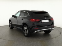 Mercedes-Benz GLA 180 DCT Progressive