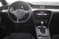 VW Passat Variant 1.5 TSI DSG R-Line