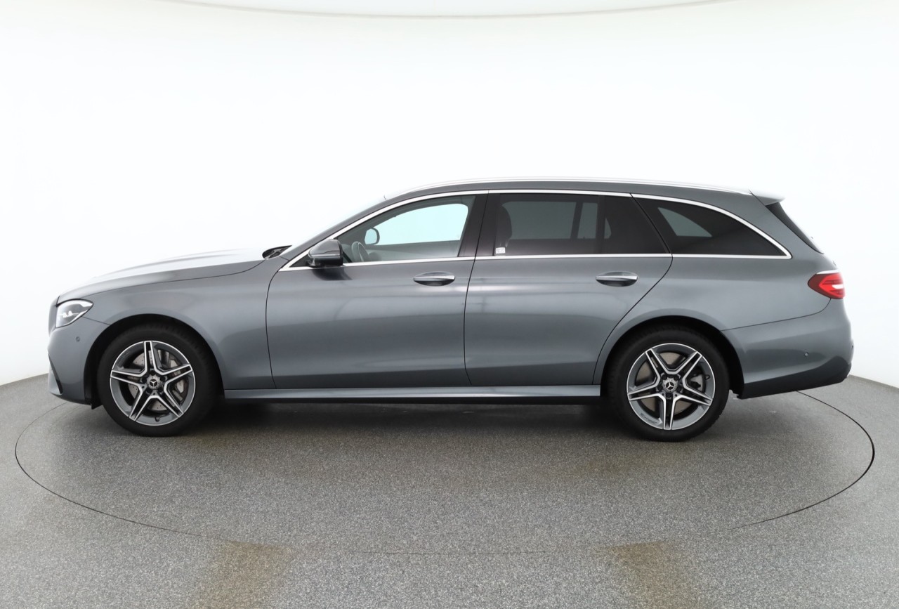Mercedes-Benz E 300 E300 de T 4Matic AMG-Line