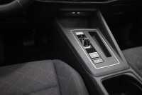 VW Golf VIII Variant 1.0 eTSI DSG
