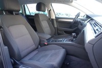 VW Passat Variant 1.5 TSI R-Line