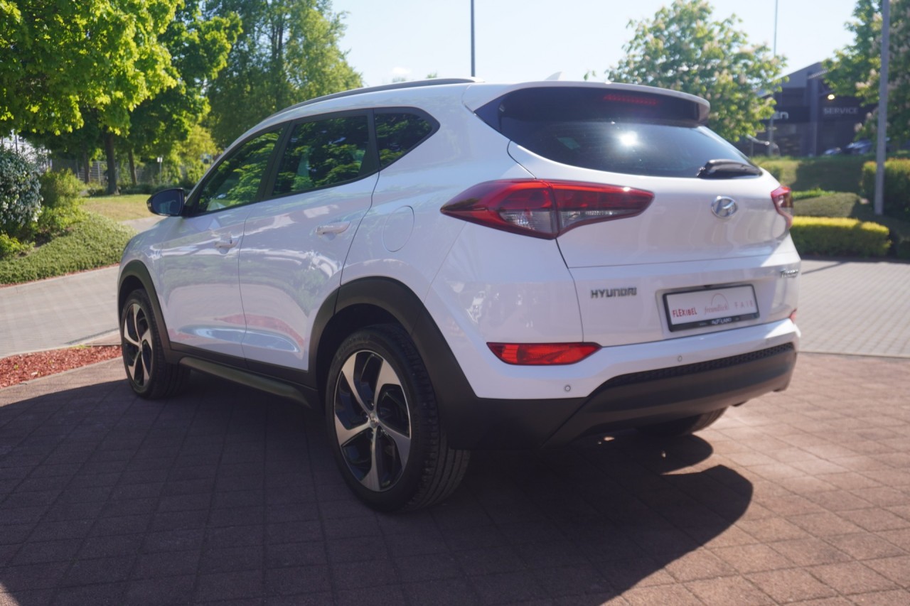 Hyundai Tucson 1.6 Passion blue 2WD