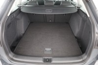 VW Golf VIII Variant 1.5 eTSI DSG Life