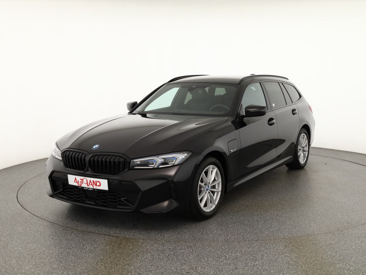 BMW 3 330e M-Sport Touring PHEV