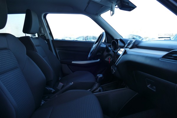 Suzuki Swift 1.2 M-Hybrid Comfort CVT