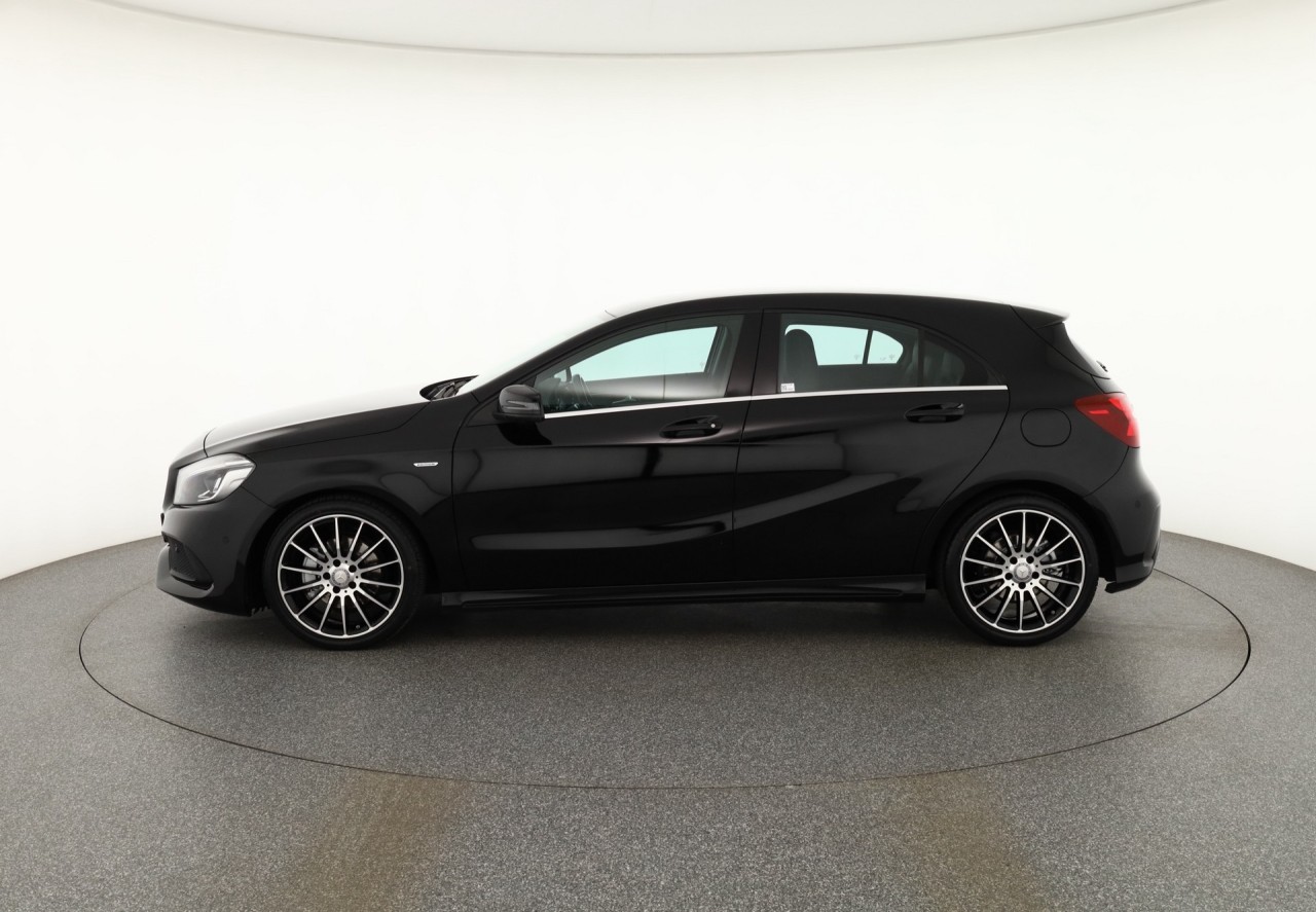 Mercedes-Benz A 200 A200 AMG Peak Edition