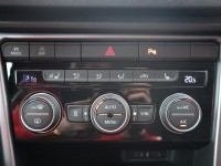 VW T-Roc 1.5 16V TSI Active Standhzg.