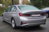 BMW 320 i Advantage