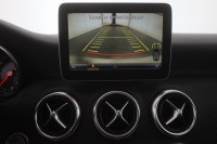 Mercedes-Benz A 180 A180 d AMG Line
