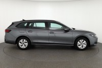 VW Passat Variant 1.5 eTSI DSG