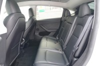 Tesla Model Y Basis RWD