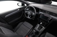 VW Passat Variant 2.0 TSI DSG R-Line
