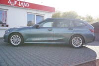 BMW 330 330iA Advantage AHK