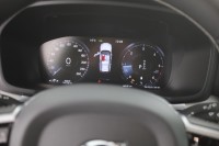 Volvo V60 B4 R Design