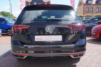 VW Passat Variant 1.5 TSI DSG R-Line