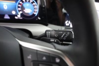 VW Golf VIII Variant 1.5 eTSI DSG