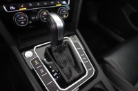 VW Passat Variant 2.0 TSI DSG R-Line
