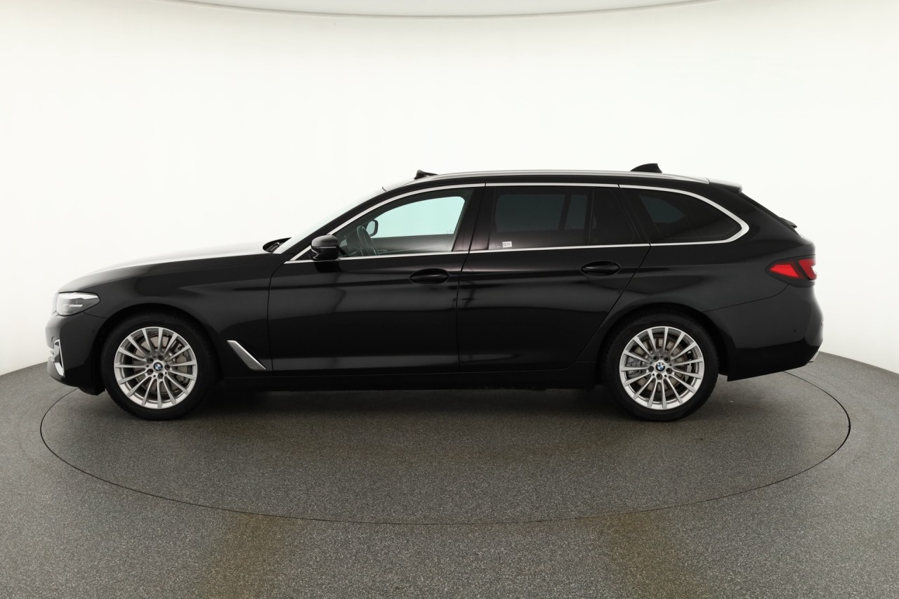 BMW 530 i Touring xDrive Luxury Line