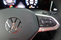 VW Golf VIII Variant 1.5 eTSI R-Line DSG