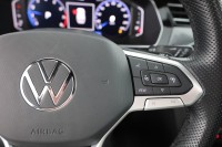 VW Passat Variant 1.5 TSI DSG R-line