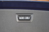 BMW 330 i xDrive Advantage