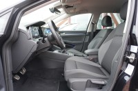 VW Golf VIII 1.5 TSI
