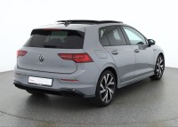VW Golf VIII 1.5 TSI R-Line