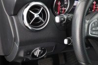 Mercedes-Benz GLA 180 7G-DCT Urban